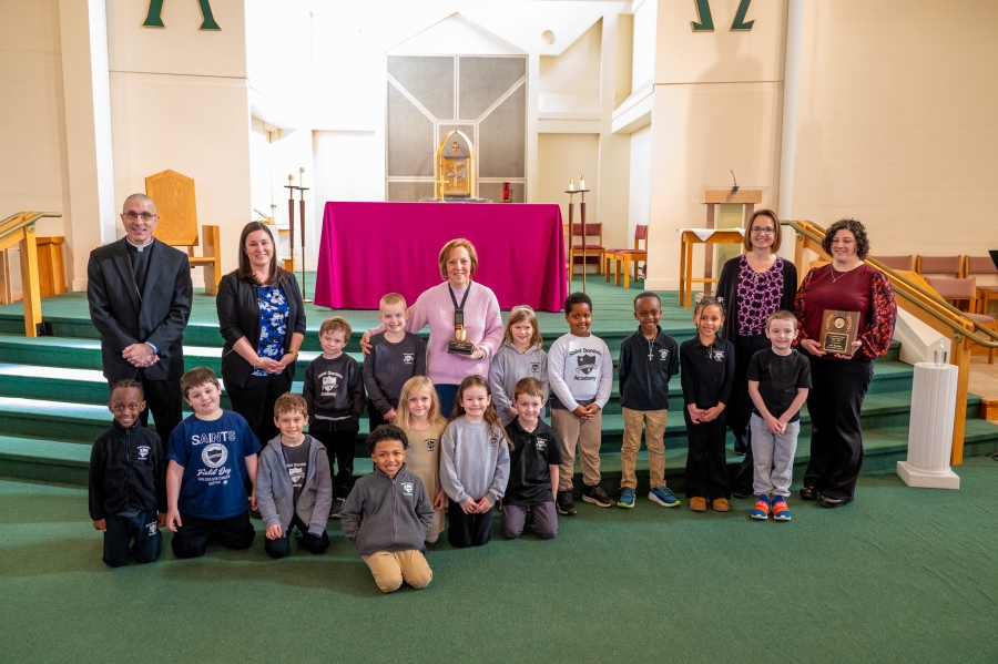 Ms. Slonina with her kindergarten class