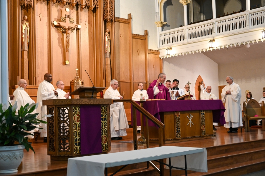 Mass of the holy Oils 2025