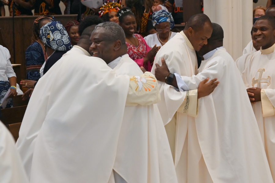 Fraternal kiss of peace