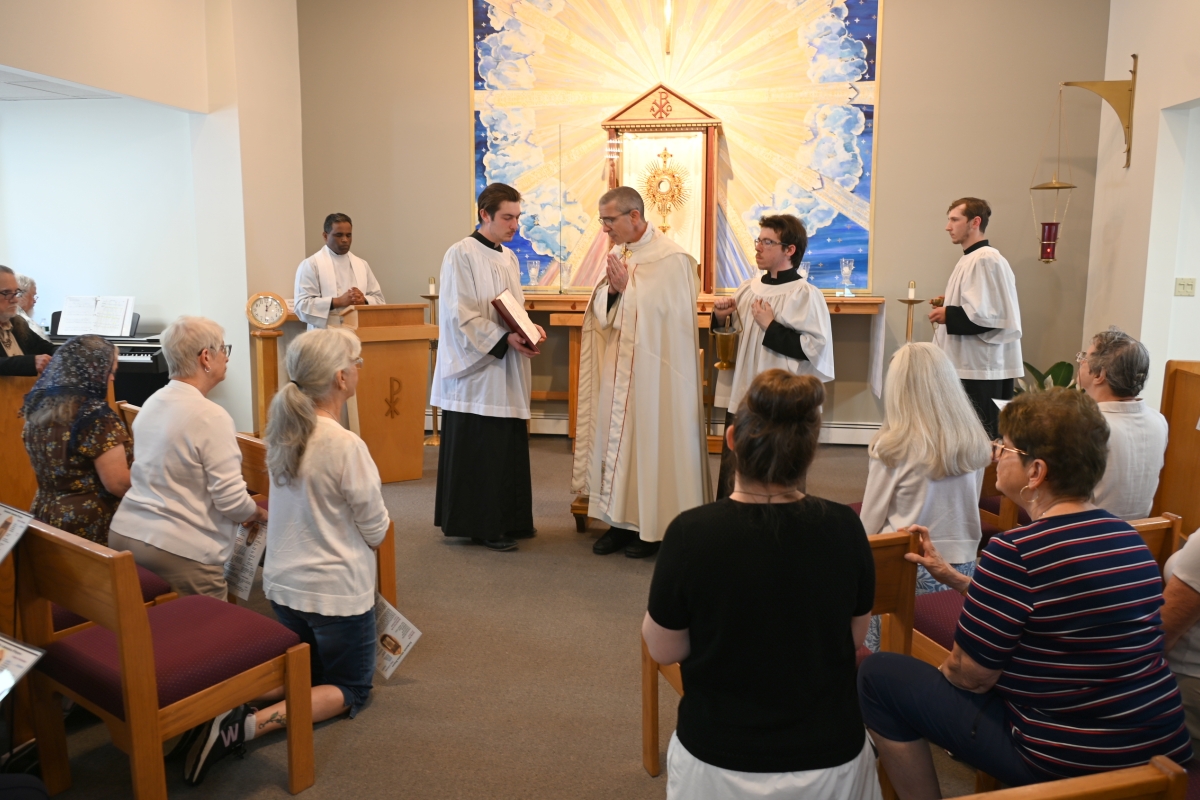 Bishop Ruggieri blesses the St. Monica Adoration Chapel.